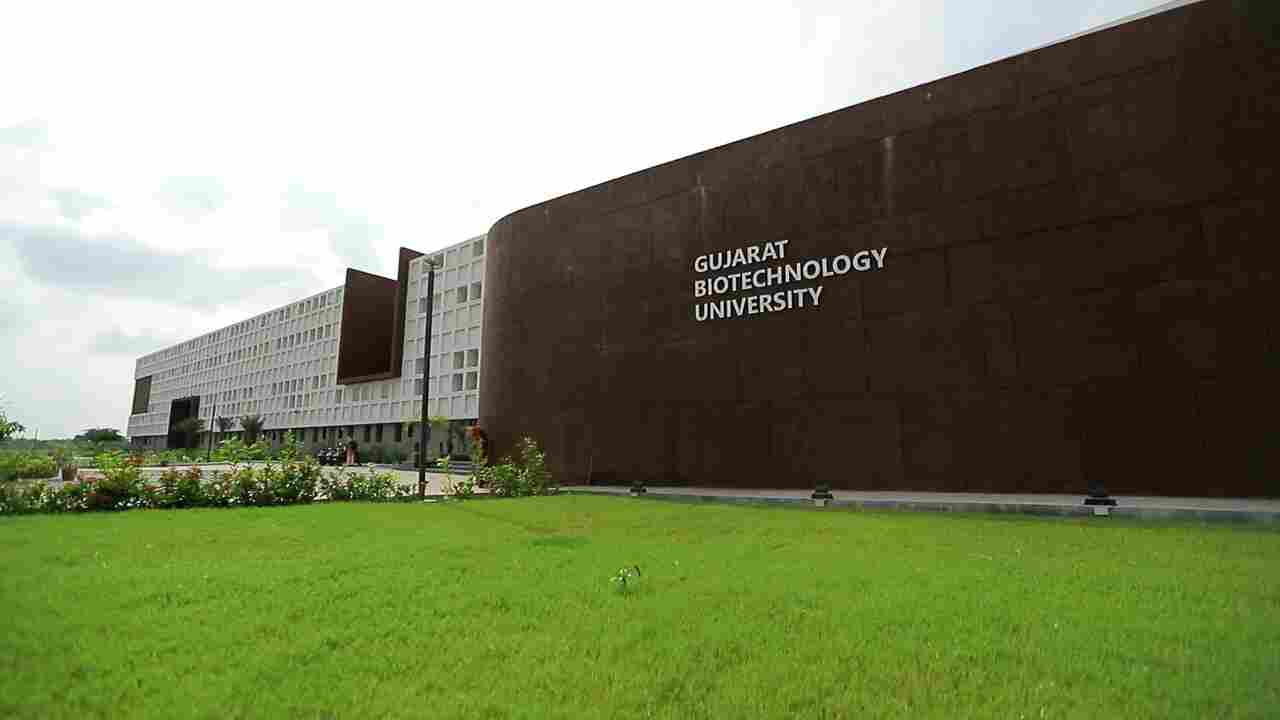 Campus Banner