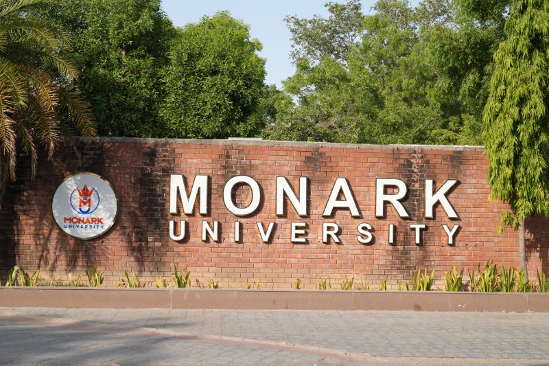 Campus Banner