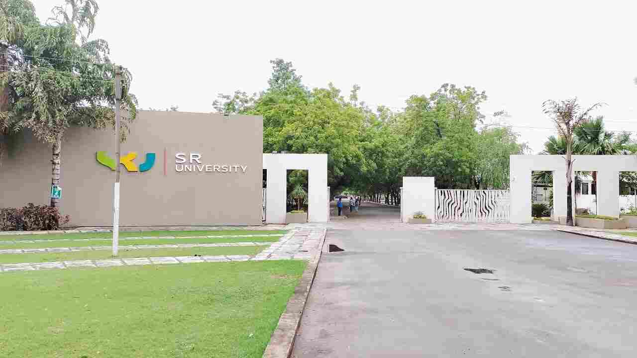 Campus Banner