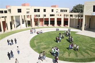 Campus Banner