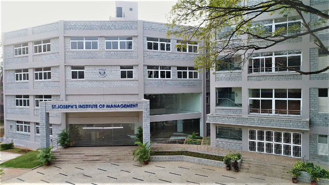 Campus Banner