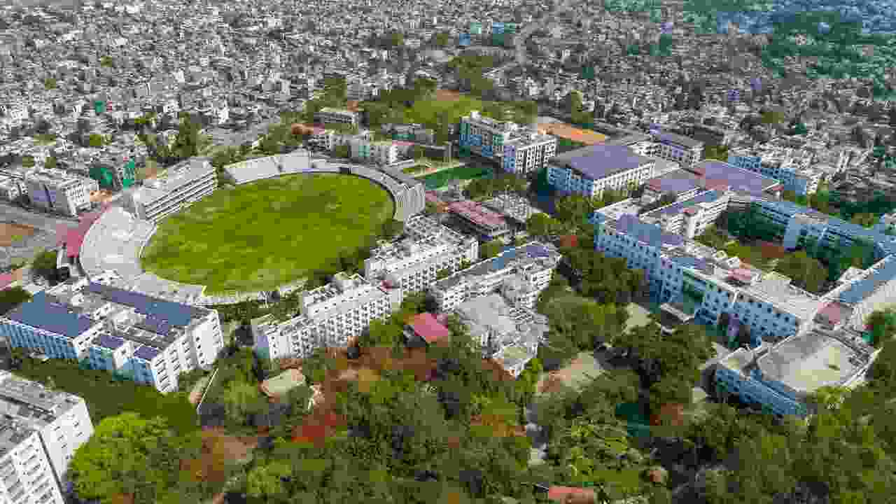Campus Banner
